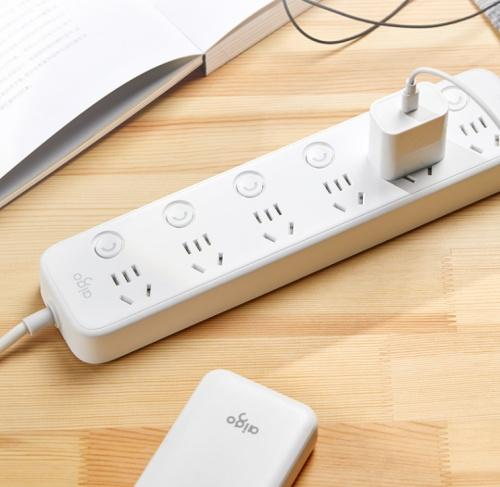 একই হতে অস্বীকার!